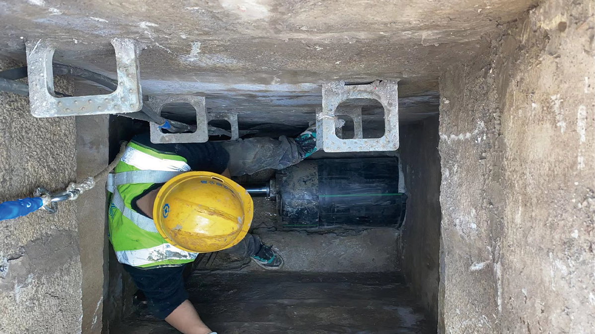 科尔沁右翼中HDPE短管内衬法